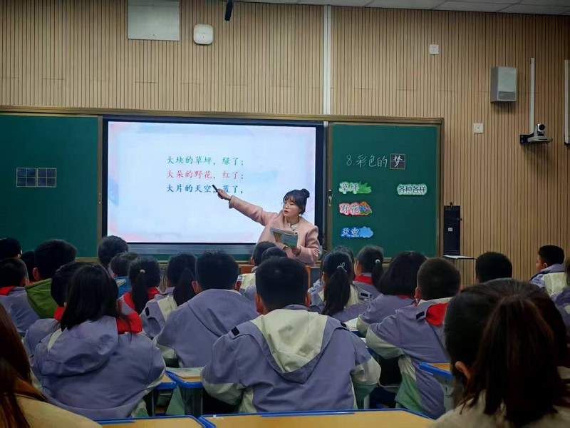 胡迪老師.jpg